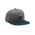 5 paneel snapback hat en pet